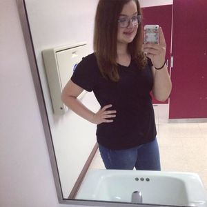 Meet your Posher, Victoria