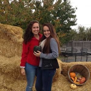 Meet your Posher, Olivia