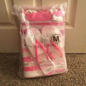 Victoria's Secret beach bag & flip flops set