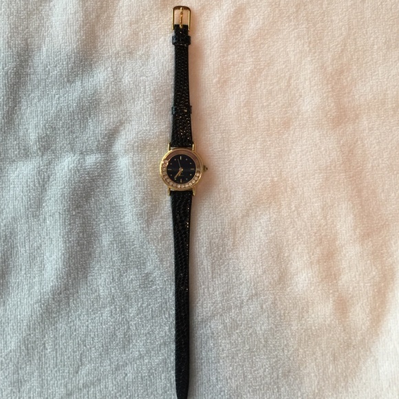Accessories - Black leather band Watch