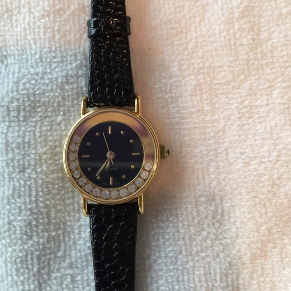 Black leather band Watch - Picture 2 of 3