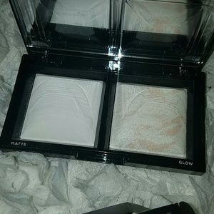 Bare minerals invisible light