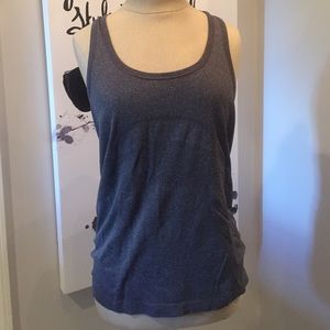 Lulu lemon top