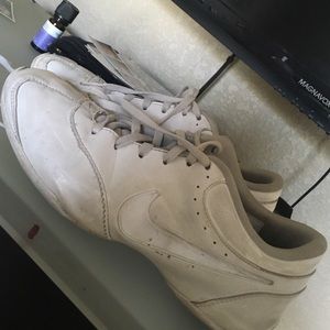 Nike cheer shoes
