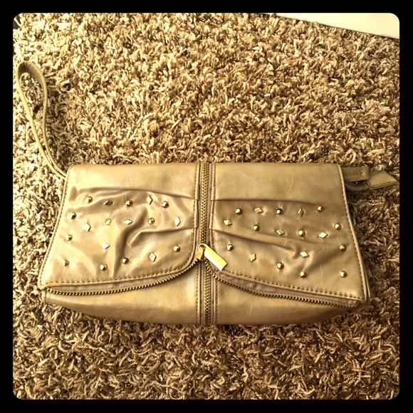 Black rivet clutch gold/silver accents magnet/zip - Picture 1 of 4