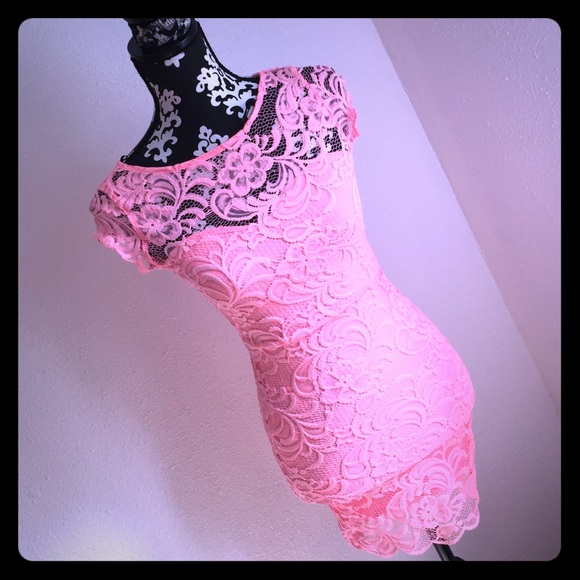 Pink lace dress!❤️💃😍