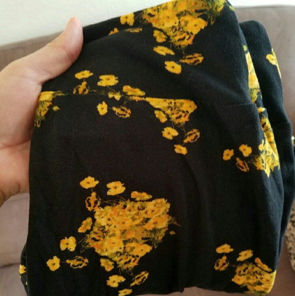 Lularoe one size leggings. Nwot