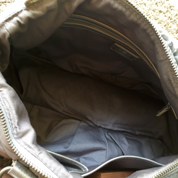 Juicy couture gray handbag, like new, large - Picture 4 of 4