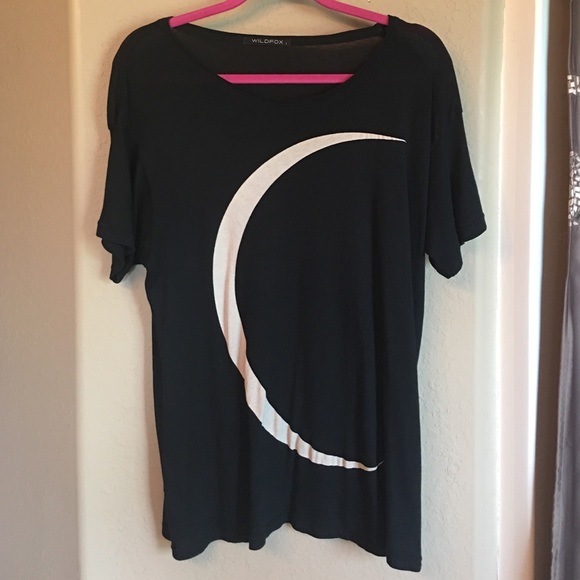 Crescent moon tee