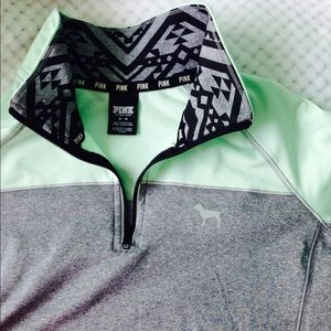 PINK ZIPUP JACKET MINTGREEN🔴MAKE OFFER🔴im nice😊