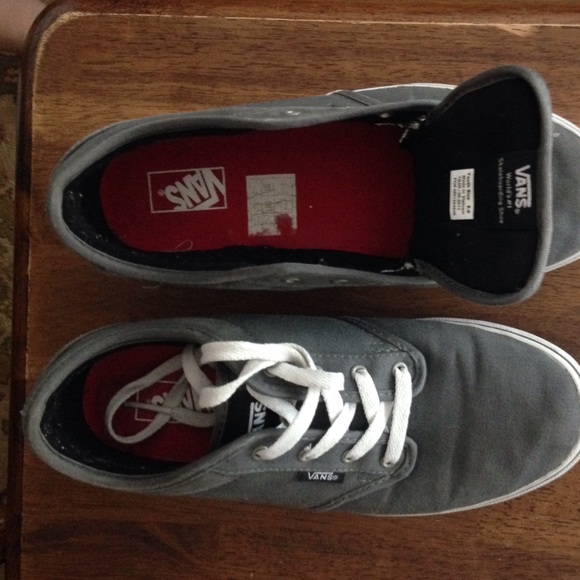 gray vans - Picture 3 of 4