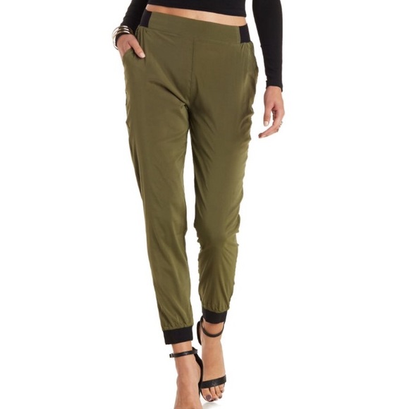 Army green elastic trim jogger pants