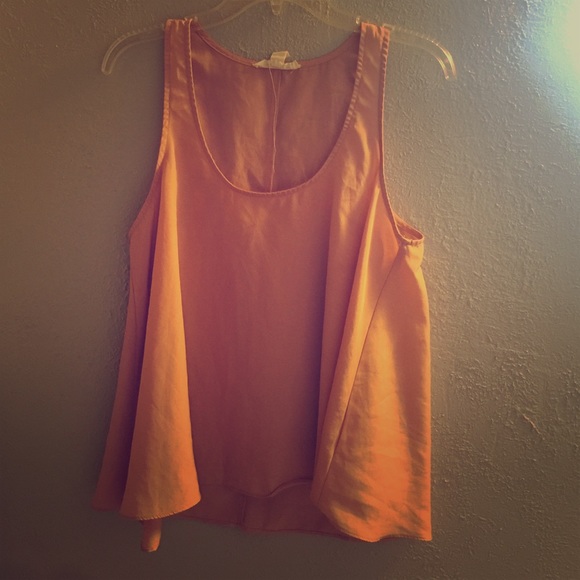 Forever 21 tank