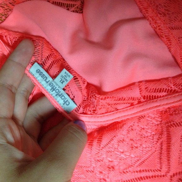 Dress - Picture 3 of 4