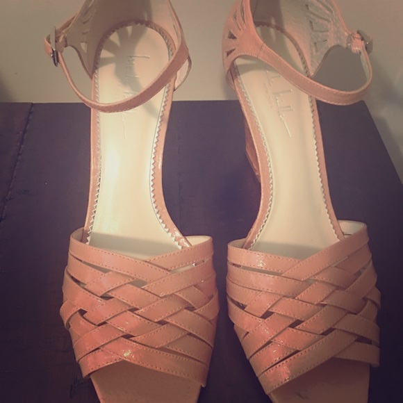 Flash sale-Nicole Miller shoes