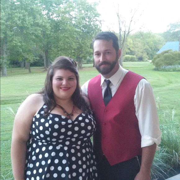 Meet your Posher, Becky - Picture 2 of 2