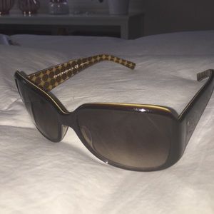Tory Burch sunglasses!