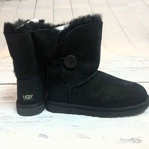 Bailey button uggs