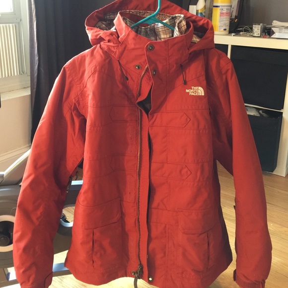 Woman's Northface tri-climate jacket