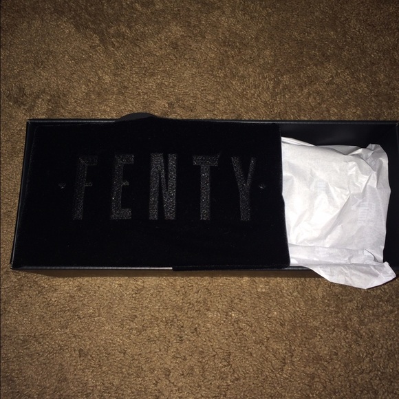 ‼️‼️SOLD‼️‼New ️Rihanna Leadcat Fenty Puma Slides - Picture 2 of 4