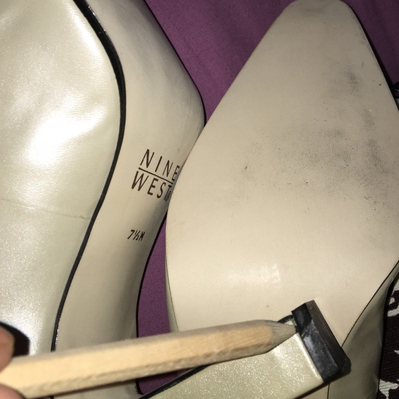Shoes - Picture 4 of 4