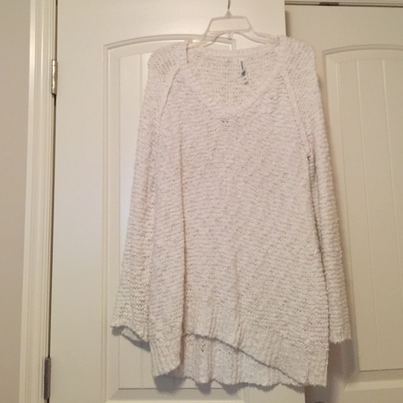 Aeropostale White Sweater.