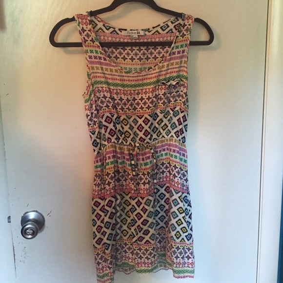 Dress - Picture 3 of 3