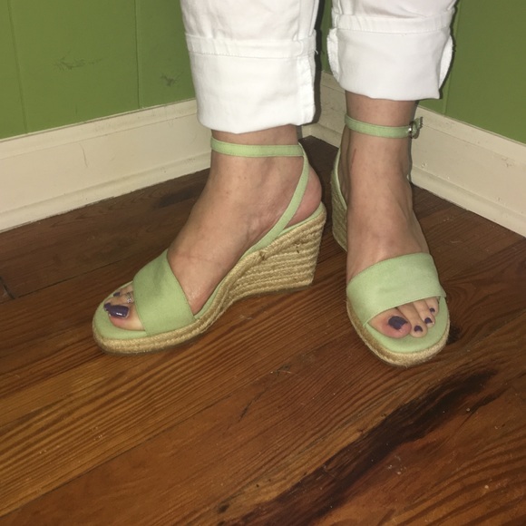 ☀️🌿Mint Green Canvas Wedges🌿