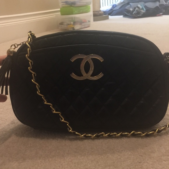 Black and Gold Crossbody Chain Bag