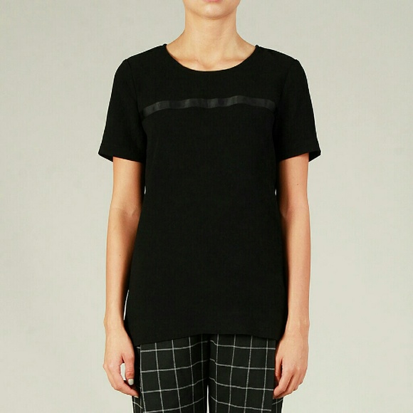 Movint short sleeve top