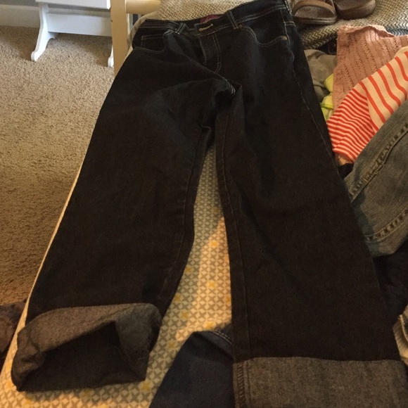 High waisted capris