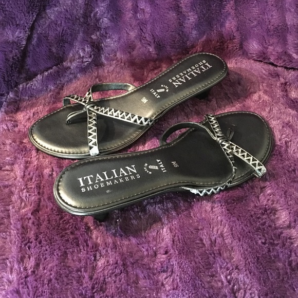 Pretty black dress Sandals