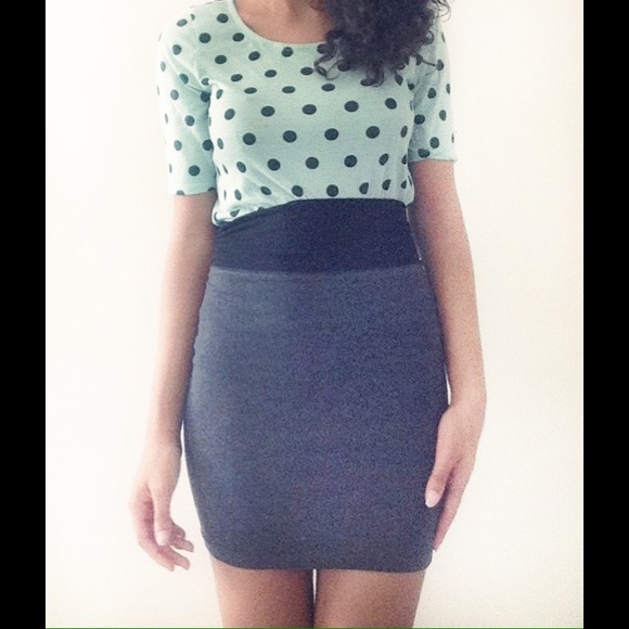 Wardrobe Essential: jersey skirt