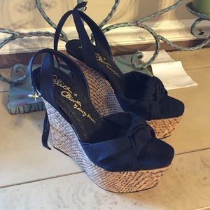 Alice and Olivia heel Shoes