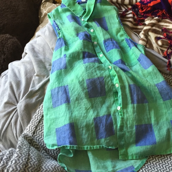 Button up tank