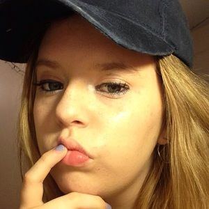 Meet your Posher, Alison