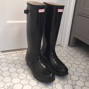 Size 10 Black Tall Gloss Hunter Rain Boots