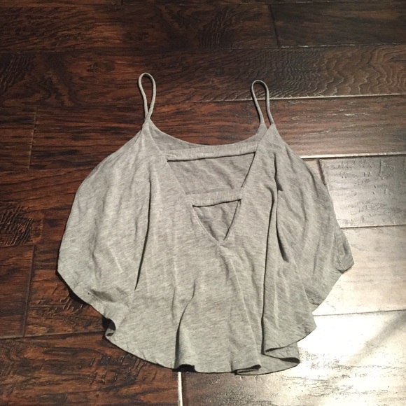 Grey cropped tank from Blue Blush - Picture 2 of 3