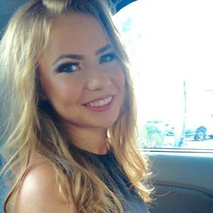 Meet your Posher, Ana