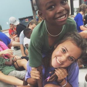 Meet your Posher, Macey