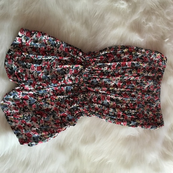 Royal Love floral strapless romper - Picture 2 of 3