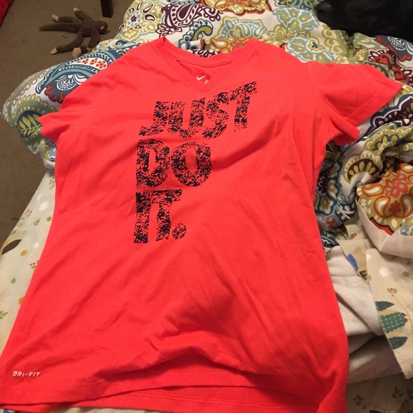 Just do it tee