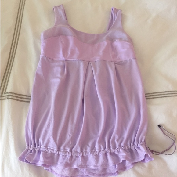 Lululemon yoga top-size 6