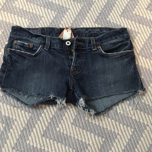 Lucky brand destroyed short - Picture 3 of 4
