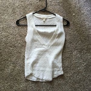 White crop/ tank top