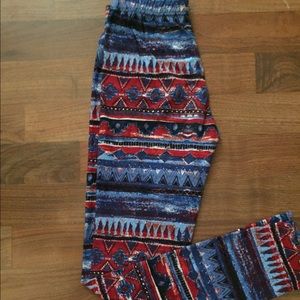 Red and blue print leggings