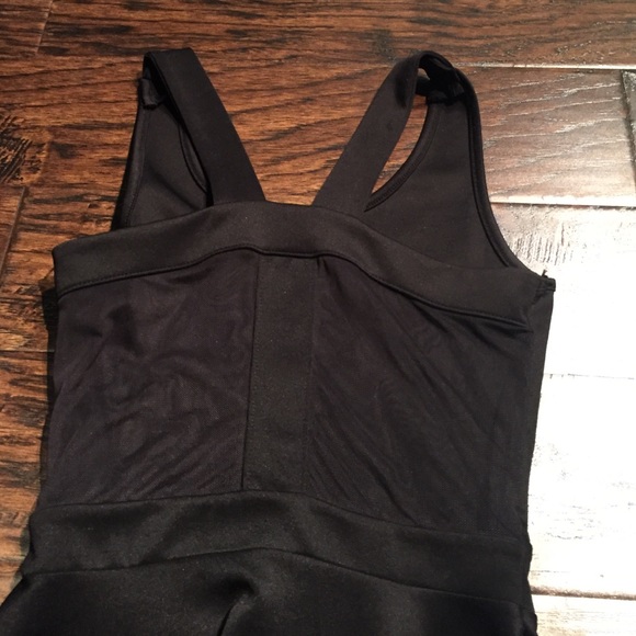 Black dress from Forever 21 - Picture 2 of 4