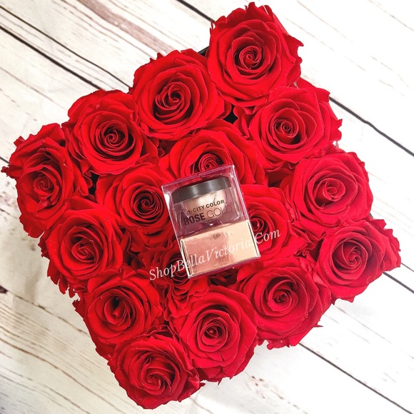 ROSE GOLD MULTI PURPOSE HIGHLIGHTING MOUSSE SHADOW - Picture 2 of 4