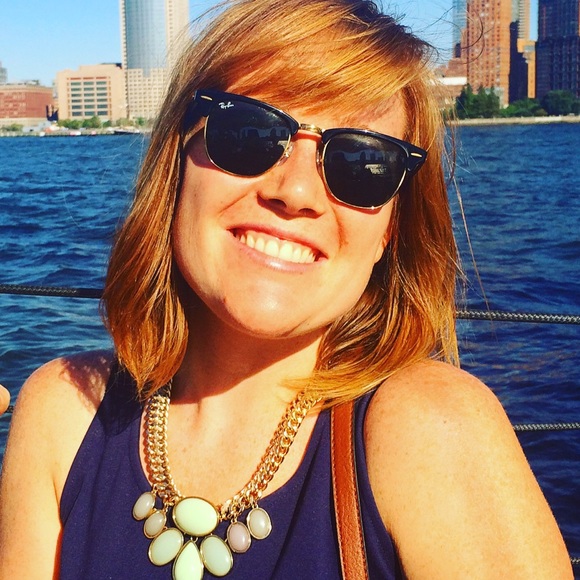 Meet your Posher, Ashley