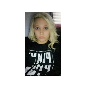 Meet your Posher, Tosha